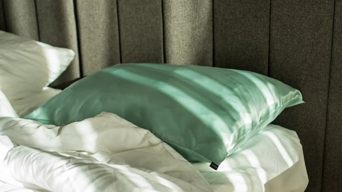 Шовкова наволочка 50×70 на подушку