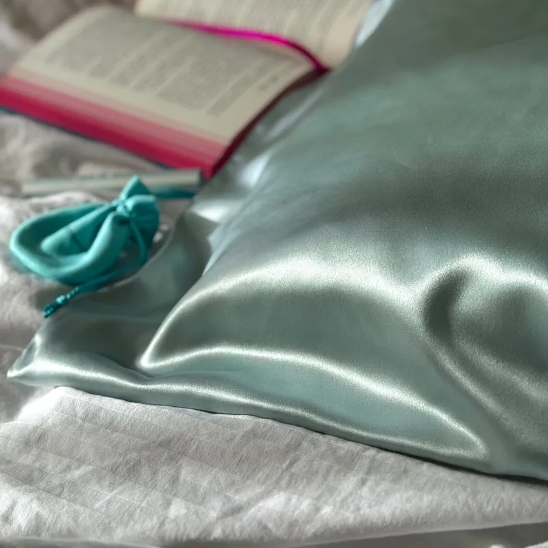 Шовкова наволочка Блакитна - фото 3