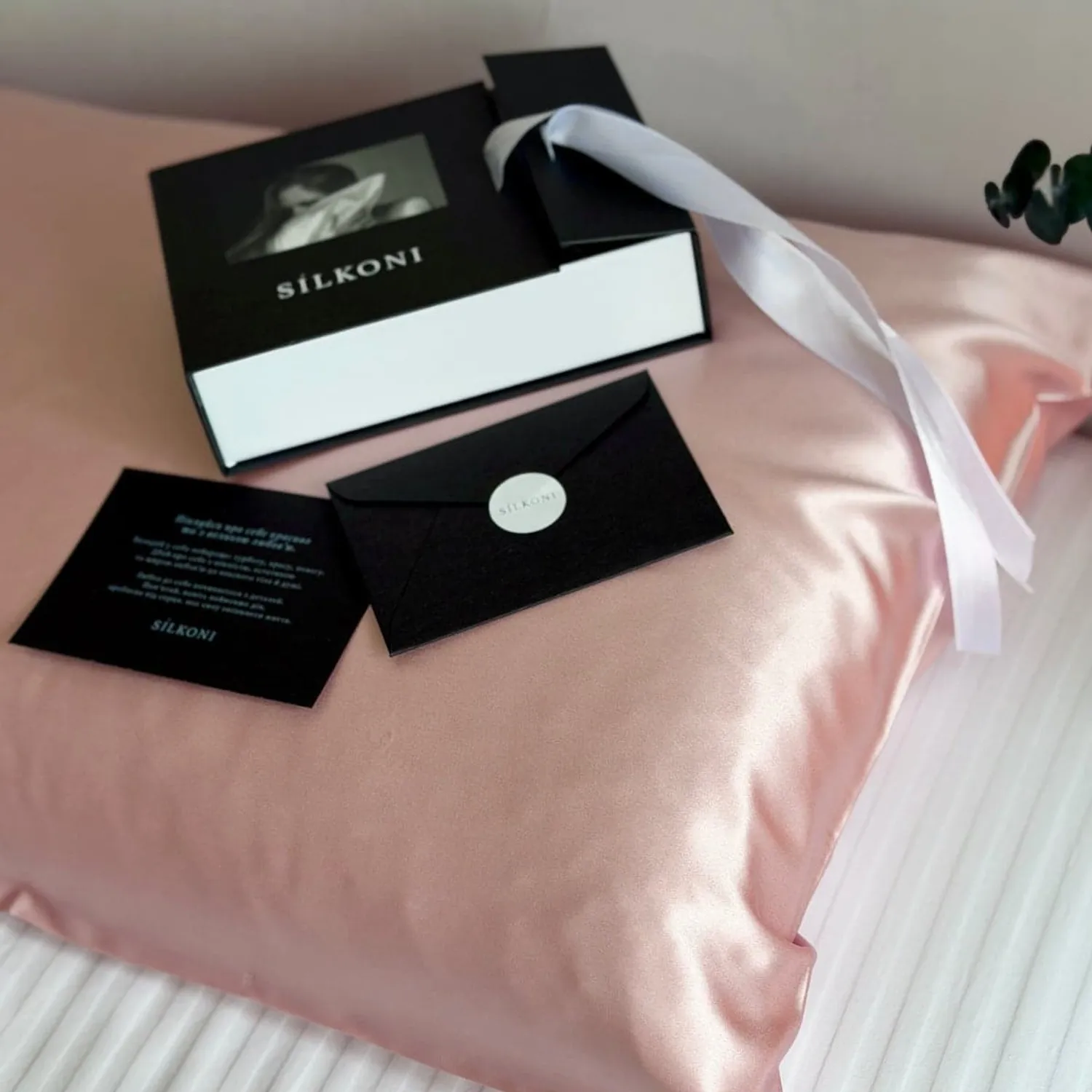 Шовкова наволочка Рожева - фото 4